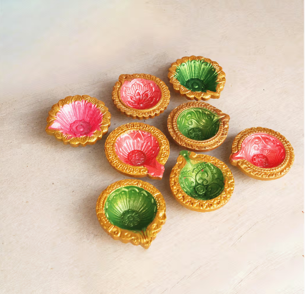 Petalist Clay Diyas Multicolor Set Of 4 (Design May Vary)